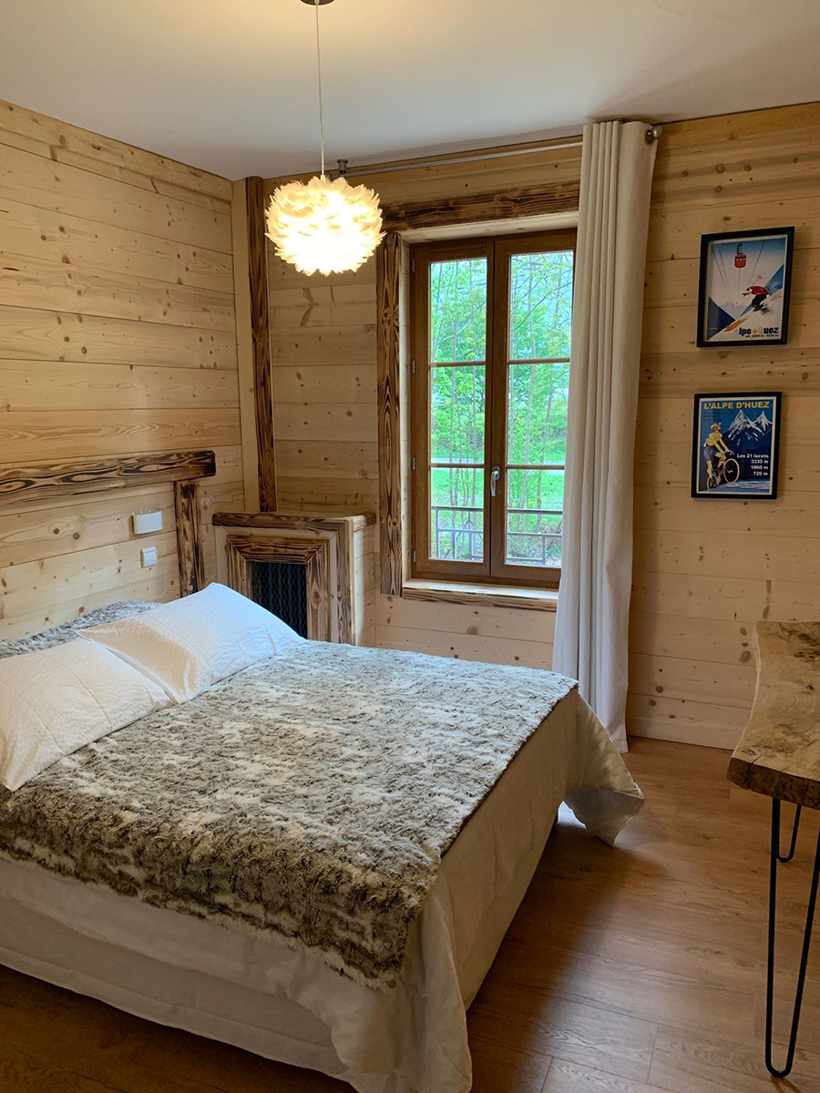 images/reservation/Chambre_10-02.jpg#joomlaImage://local-images/reservation/Chambre_10-02.jpg?width=900&height=1200