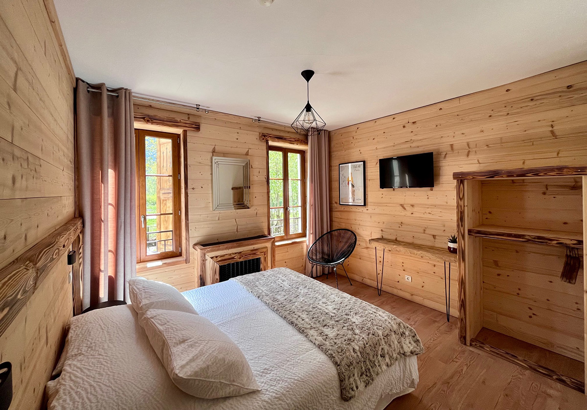 images/reservation/Chambre_11-03.jpg#joomlaImage://local-images/reservation/Chambre_11-03.jpg?width=1200&height=838